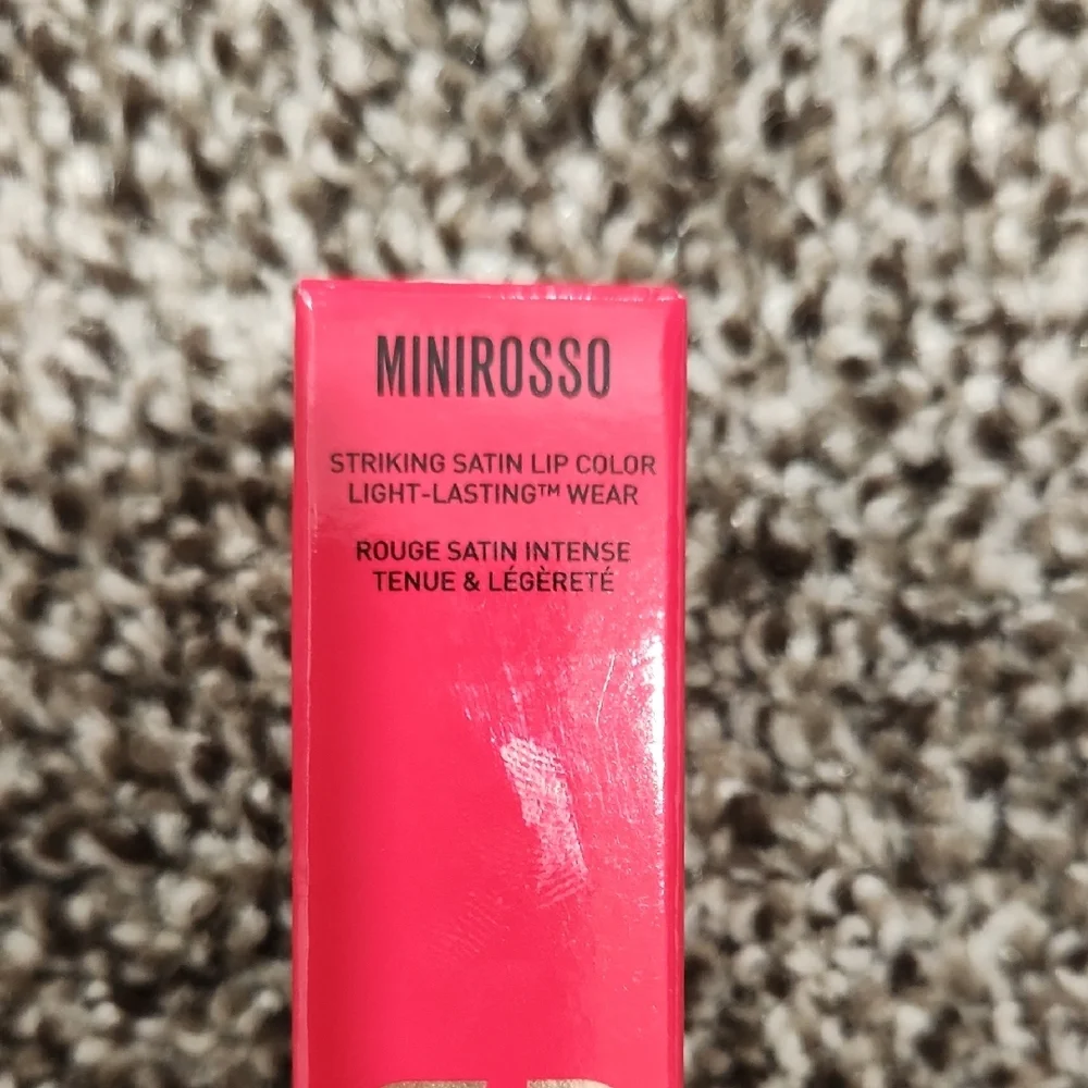 Valentino Minirrosso Satin Lipstick - Bold Red